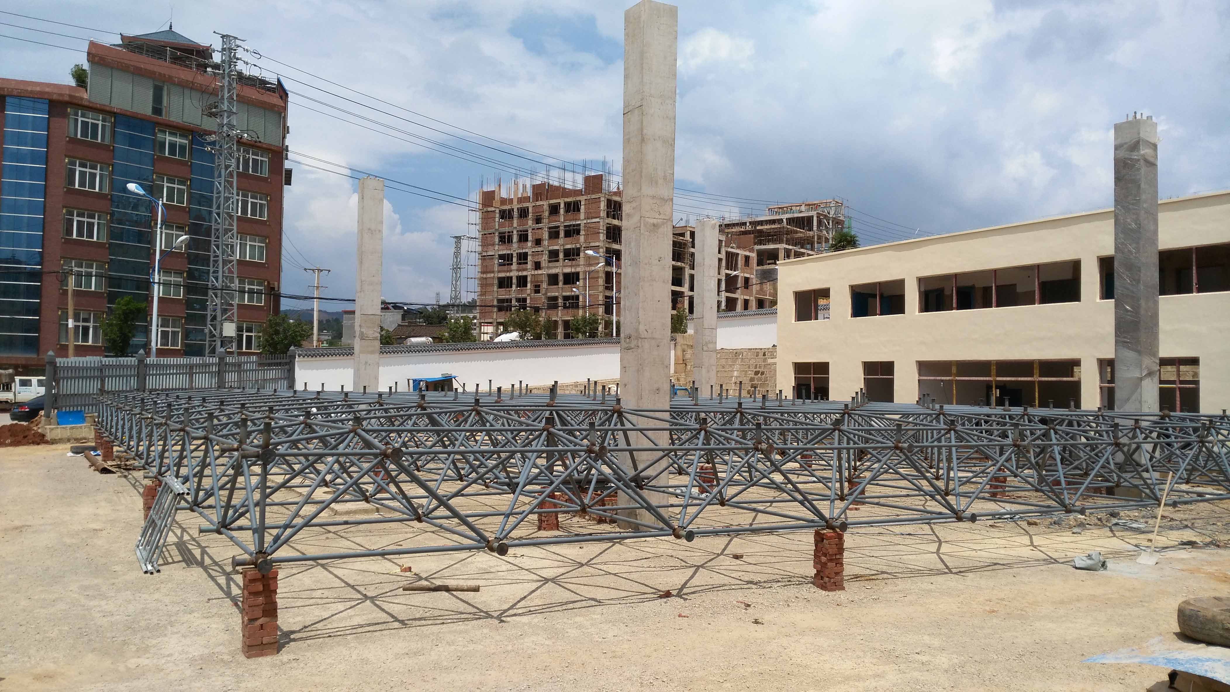 上虞小型加油站网架